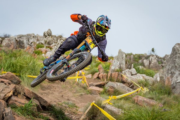 Essential hearing protection gear for uk motorcyclists: protect your ears while riding!